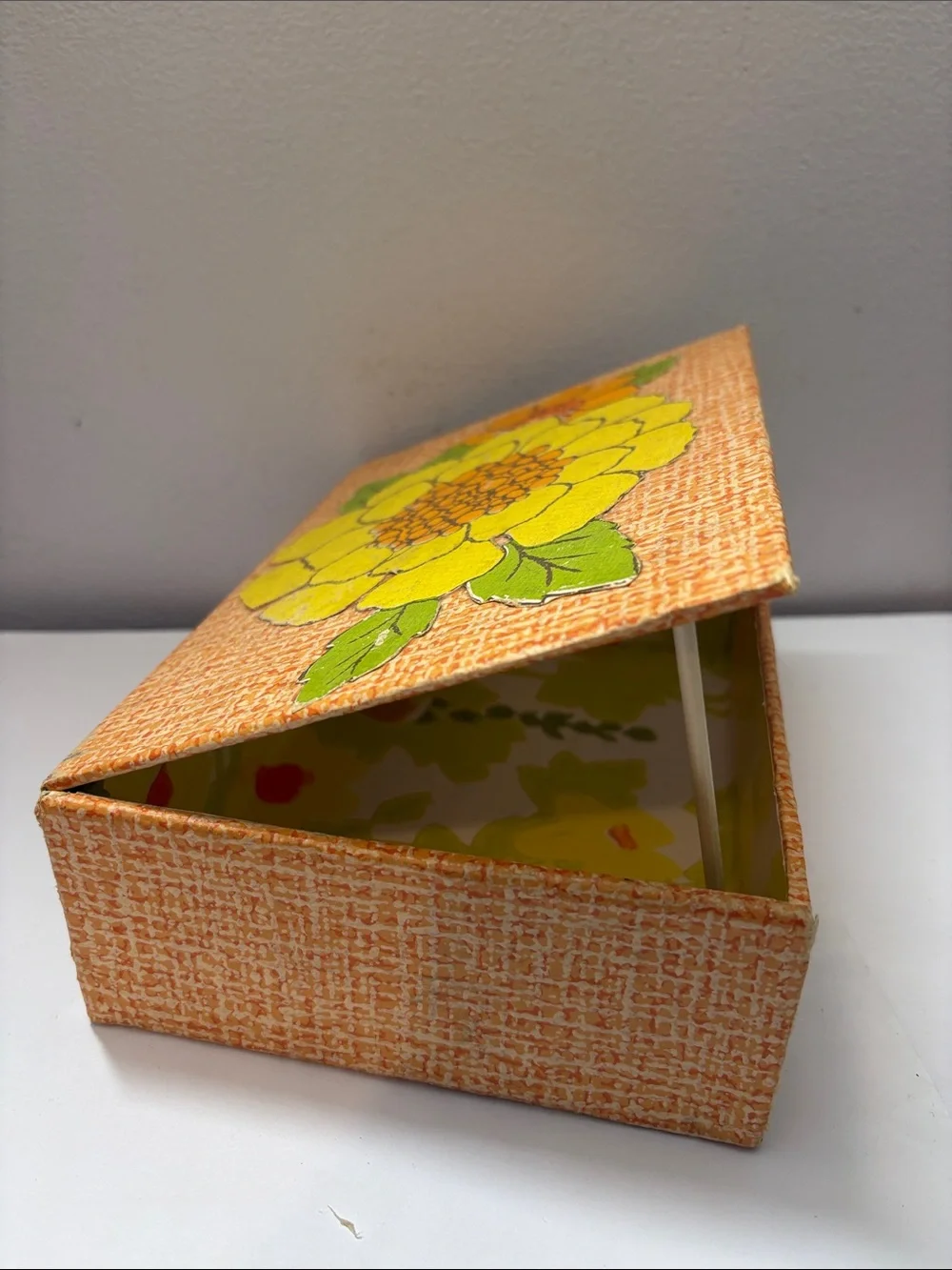 1970’s VIBE Unique Floral Decorative Trinket Box (decoupage cigar box??)